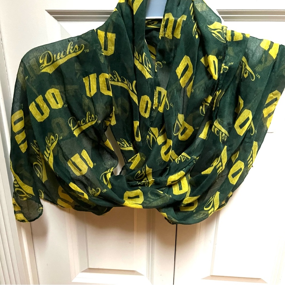 Univ of Oregon Ducks Rectangular Scarf 80 x 20 in Semisheer Green Yellow